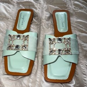 NINTY UNION mint Bedazzeled sandal size 6